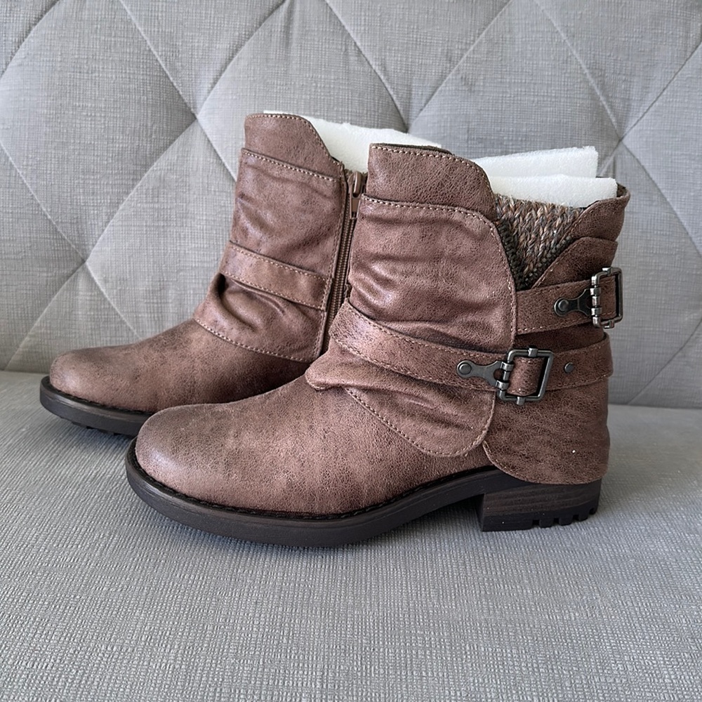 CARLOS By CARLOS SANTANA SHAW Brown Faux Leather Moto Ankle Boot Womens 7M NWT